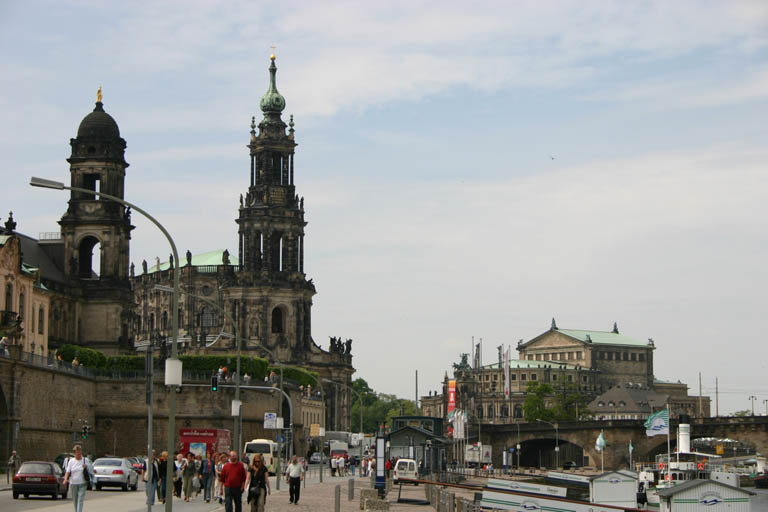 04-Dresden Cathedral and Semper Opera
