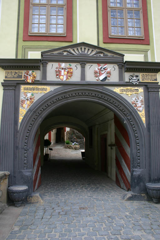 27-castle gate